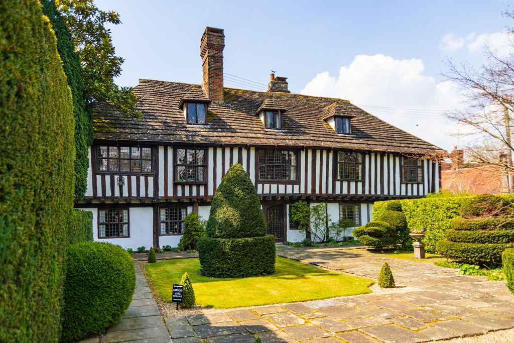 Tudor style house